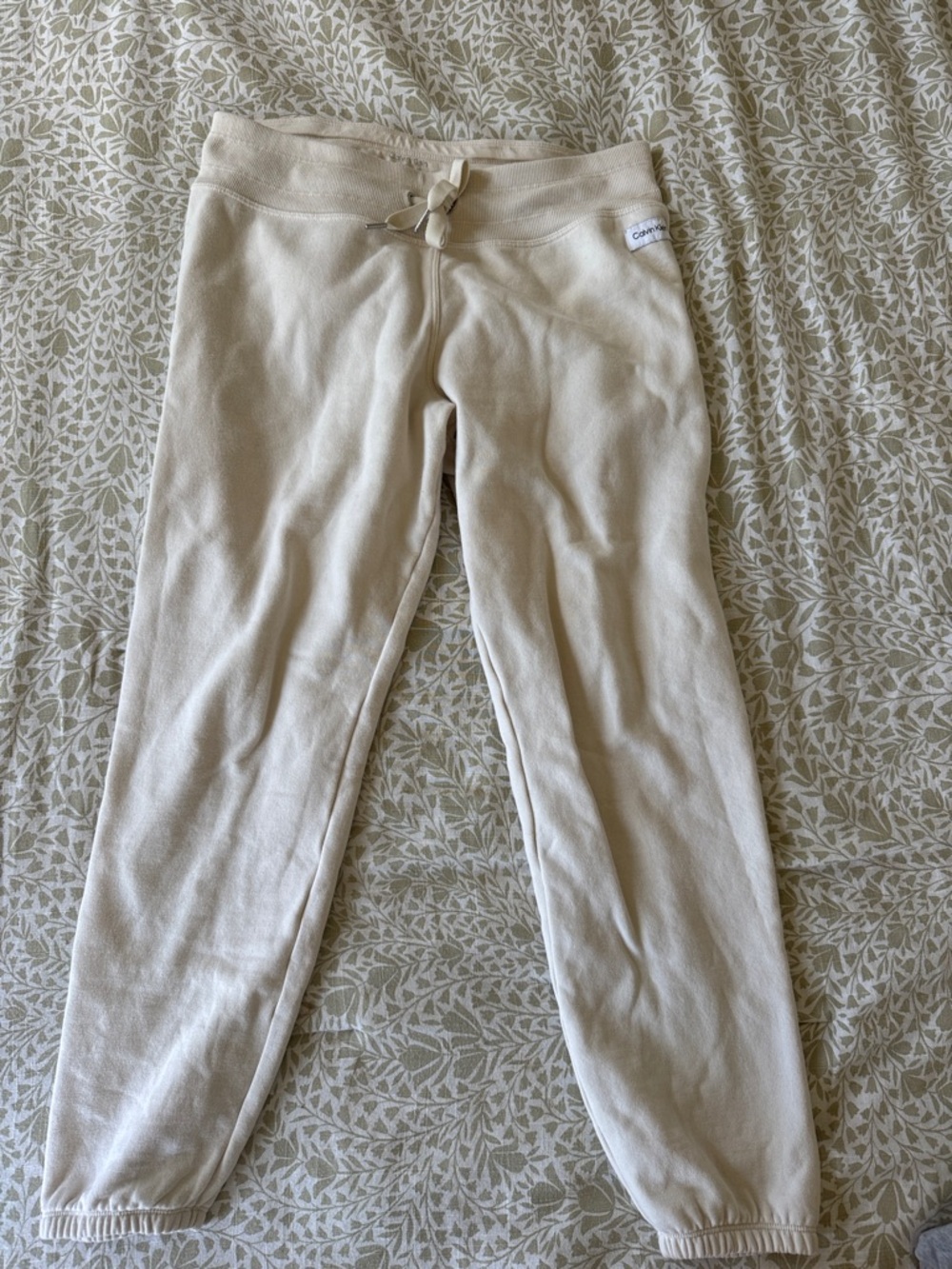Cozy Cream Women’s Jogger Pants